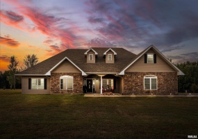 181 HANOVER Lane, Murphysboro, Illinois 62966, 4 Bedrooms Bedrooms, 0 ,3 BathroomsBathrooms,Residential,For Sale,HANOVER,0,RMAEB459436