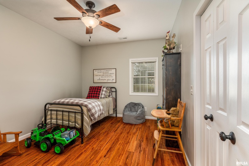 181 HANOVER Lane, Murphysboro, Illinois 62966, 4 Bedrooms Bedrooms, 0 ,3 BathroomsBathrooms,Residential,For Sale,HANOVER,0,RMAEB459436