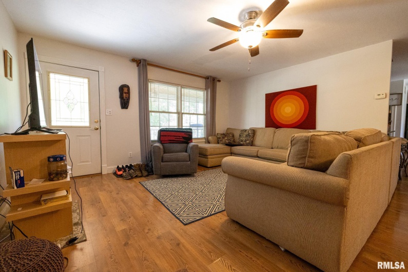 575 Wildcat Bluff Road, Vienna, Illinois 62995, 4 Bedrooms Bedrooms, 0 ,3 BathroomsBathrooms,Residential,For Sale,Wildcat Bluff,0,RMACA1038825