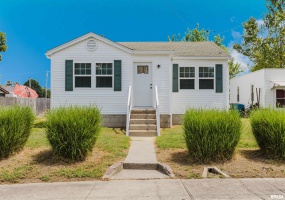 1305 DAVIS Avenue, Johnston City, Illinois 62951, 2 Bedrooms Bedrooms, 0 ,1 BathroomBathrooms,Residential,For Sale,DAVIS,0,RMAQC4266801