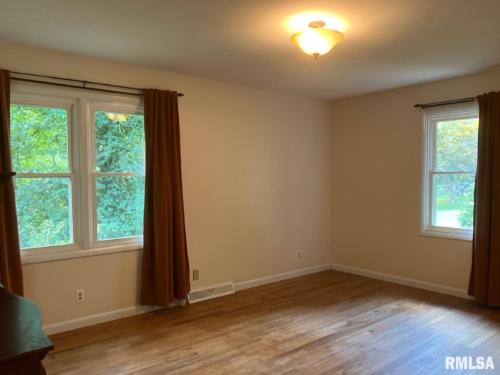 8994 Old Highway 13 Highway, Murphysboro, Illinois 62966, 4 Bedrooms Bedrooms, 0 ,2 BathroomsBathrooms,Residential,For Sale,Old Highway 13,0,RMAEB459484