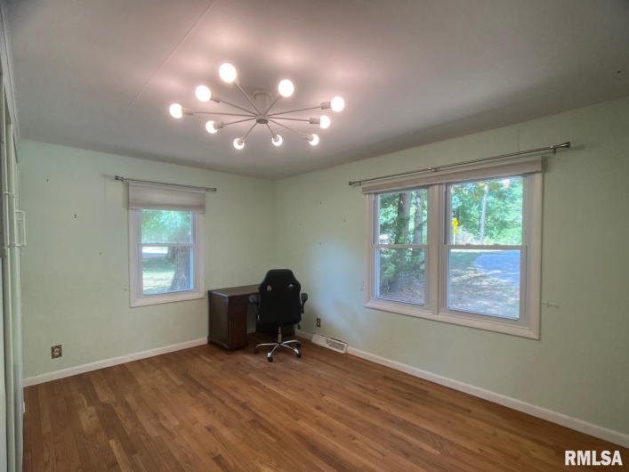 8994 Old Highway 13 Highway, Murphysboro, Illinois 62966, 4 Bedrooms Bedrooms, 0 ,2 BathroomsBathrooms,Residential,For Sale,Old Highway 13,0,RMAEB459484