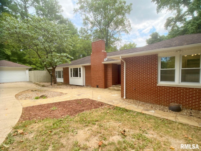 8994 Old Highway 13 Highway, Murphysboro, Illinois 62966, 4 Bedrooms Bedrooms, 0 ,2 BathroomsBathrooms,Residential,For Sale,Old Highway 13,0,RMAEB459484