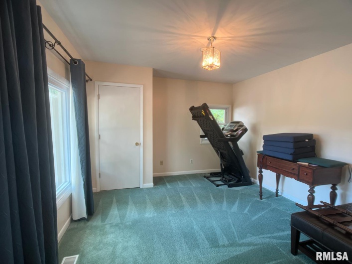8994 Old Highway 13 Highway, Murphysboro, Illinois 62966, 4 Bedrooms Bedrooms, 0 ,2 BathroomsBathrooms,Residential,For Sale,Old Highway 13,0,RMAEB459484