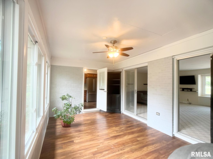 8994 Old Highway 13 Highway, Murphysboro, Illinois 62966, 4 Bedrooms Bedrooms, 0 ,2 BathroomsBathrooms,Residential,For Sale,Old Highway 13,0,RMAEB459484