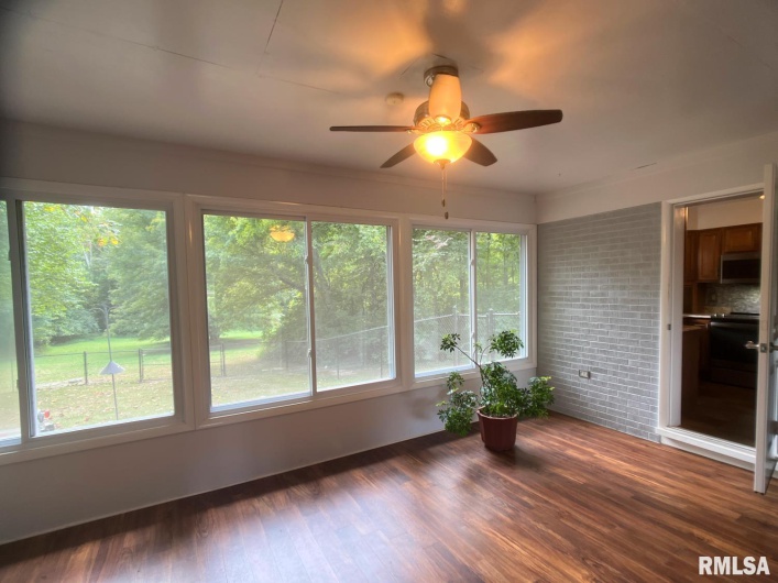 8994 Old Highway 13 Highway, Murphysboro, Illinois 62966, 4 Bedrooms Bedrooms, 0 ,2 BathroomsBathrooms,Residential,For Sale,Old Highway 13,0,RMAEB459484