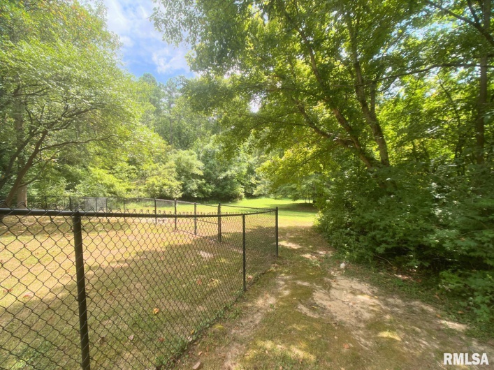 8994 Old Highway 13 Highway, Murphysboro, Illinois 62966, 4 Bedrooms Bedrooms, 0 ,2 BathroomsBathrooms,Residential,For Sale,Old Highway 13,0,RMAEB459484