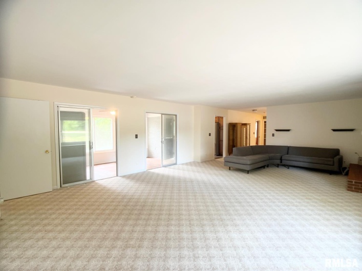 8994 Old Highway 13 Highway, Murphysboro, Illinois 62966, 4 Bedrooms Bedrooms, 0 ,2 BathroomsBathrooms,Residential,For Sale,Old Highway 13,0,RMAEB459484