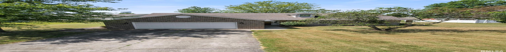 Residential For Sale 1306 MAGNOLIA Drive, Marion, Illinois 62959-5907, 3 Bedrooms Bedrooms, 0 ,1 BathroomBathrooms,Residential,For Sale,MAGNOLIA,0,RMAEB459491