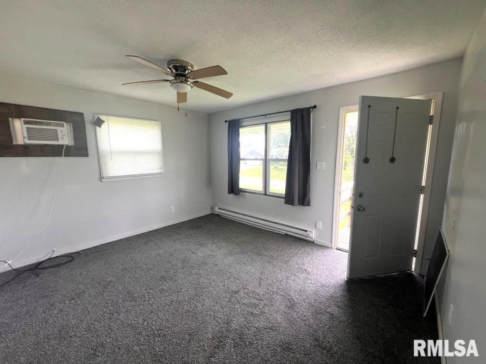 9213 LEISURE Lane, Marion, Illinois 62959, 0 , 0 ,0,Residential Income,For Sale,LEISURE,0,RMAQC4266119