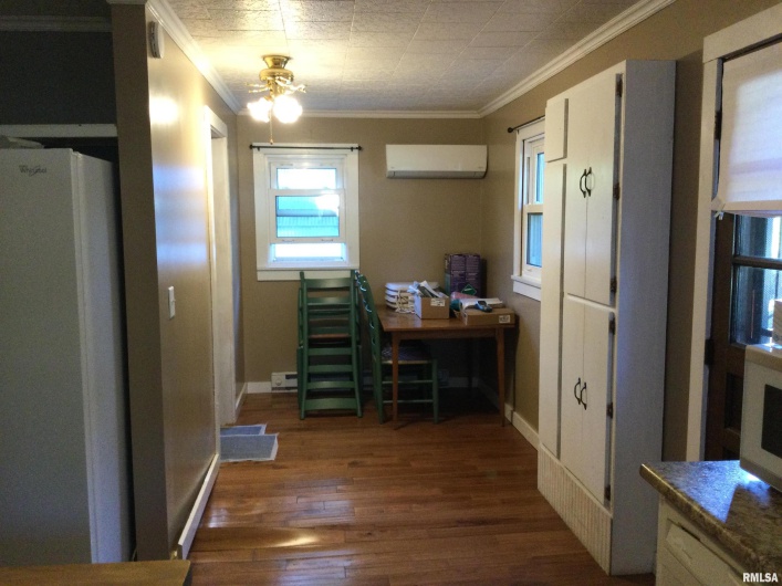 10 MAY Avenue, Buncombe, Illinois 62912, 2 Bedrooms Bedrooms, 0 ,1 BathroomBathrooms,Residential,For Sale,MAY,0,RMAQC4266829