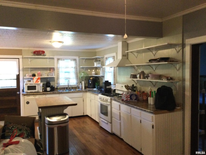 10 MAY Avenue, Buncombe, Illinois 62912, 2 Bedrooms Bedrooms, 0 ,1 BathroomBathrooms,Residential,For Sale,MAY,0,RMAQC4266829