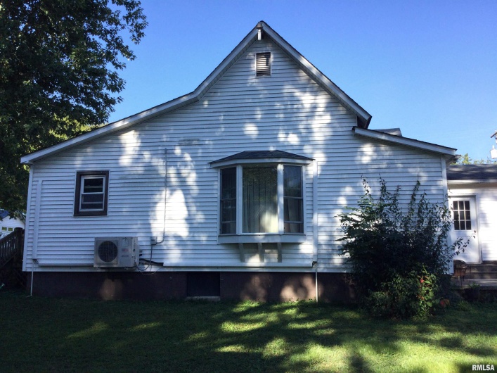 10 MAY Avenue, Buncombe, Illinois 62912, 2 Bedrooms Bedrooms, 0 ,1 BathroomBathrooms,Residential,For Sale,MAY,0,RMAQC4266829