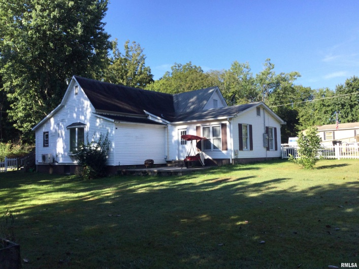 10 MAY Avenue, Buncombe, Illinois 62912, 2 Bedrooms Bedrooms, 0 ,1 BathroomBathrooms,Residential,For Sale,MAY,0,RMAQC4266829