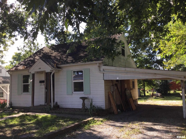304 DOUGLAS Street, Anna, Illinois 62906, 2 Bedrooms Bedrooms, 0 ,1 BathroomBathrooms,Residential,For Sale,DOUGLAS,0,RMAQC4266849