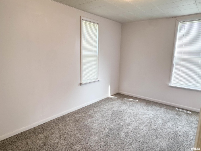 314 DOUGLAS Street, Anna, Illinois 62906, 2 Bedrooms Bedrooms, 0 ,1 BathroomBathrooms,Residential,For Sale,DOUGLAS,0,RMAEB459499