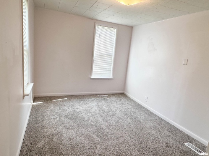 314 DOUGLAS Street, Anna, Illinois 62906, 2 Bedrooms Bedrooms, 0 ,1 BathroomBathrooms,Residential,For Sale,DOUGLAS,0,RMAEB459499