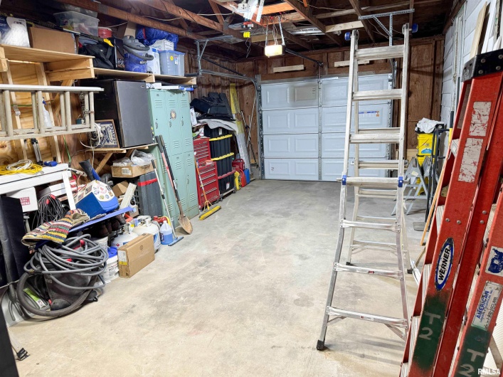 314 DOUGLAS Street, Anna, Illinois 62906, 2 Bedrooms Bedrooms, 0 ,1 BathroomBathrooms,Residential,For Sale,DOUGLAS,0,RMAEB459499