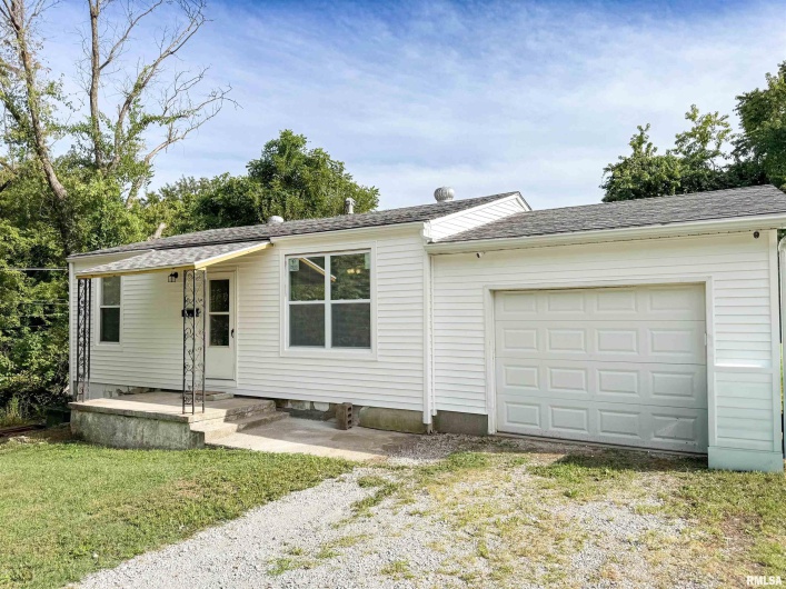 314 DOUGLAS Street, Anna, Illinois 62906, 2 Bedrooms Bedrooms, 0 ,1 BathroomBathrooms,Residential,For Sale,DOUGLAS,0,RMAEB459499