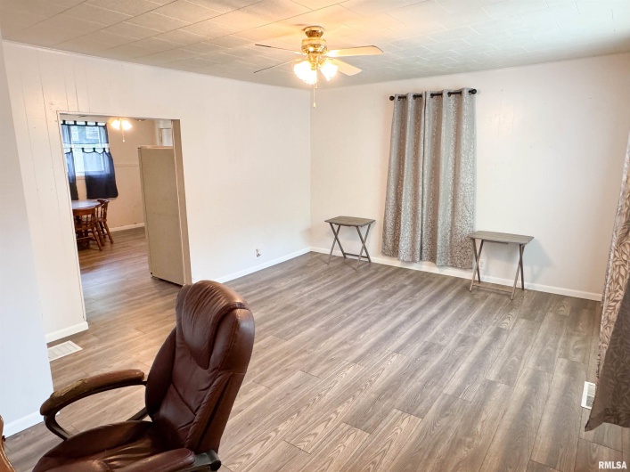 314 DOUGLAS Street, Anna, Illinois 62906, 2 Bedrooms Bedrooms, 0 ,1 BathroomBathrooms,Residential,For Sale,DOUGLAS,0,RMAEB459499