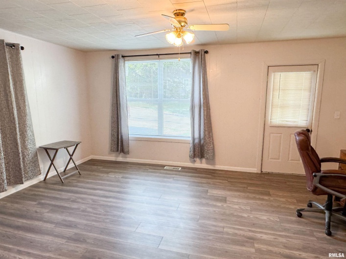 314 DOUGLAS Street, Anna, Illinois 62906, 2 Bedrooms Bedrooms, 0 ,1 BathroomBathrooms,Residential,For Sale,DOUGLAS,0,RMAEB459499
