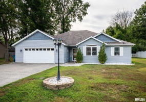 402 Noah Lane, Carterville, Illinois 62918, 3 Bedrooms Bedrooms, 0 ,2 BathroomsBathrooms,Residential,For Sale,Noah,0,RMAQC4266851
