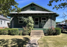 2010 ELM Street, Murphysboro, Illinois 62966, 2 Bedrooms Bedrooms, 0 ,1 BathroomBathrooms,Residential,For Sale,ELM,0,RMAEB459505