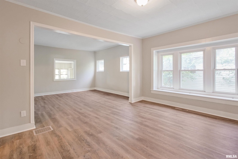208 10TH Street, Herrin, Illinois 62948, 2 Bedrooms Bedrooms, 0 ,1 BathroomBathrooms,Residential,For Sale,10TH,0,RMAEB459510