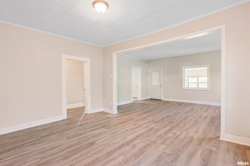 208 10TH Street, Herrin, Illinois 62948, 2 Bedrooms Bedrooms, 0 ,1 BathroomBathrooms,Residential,For Sale,10TH,0,RMAEB459510