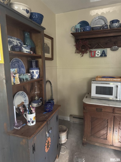 1803 CHERRY Street, Marion, Illinois 62959, 3 Bedrooms Bedrooms, 0 ,1 BathroomBathrooms,Residential,For Sale,CHERRY,0,RMAEB459511