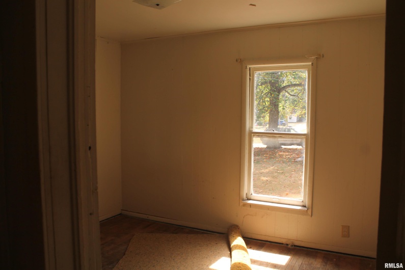 710 Carico Street, Carbondale, Illinois 62901, 4 Bedrooms Bedrooms, 0 ,1 BathroomBathrooms,Residential,For Sale,Carico,0,RMAEB459513