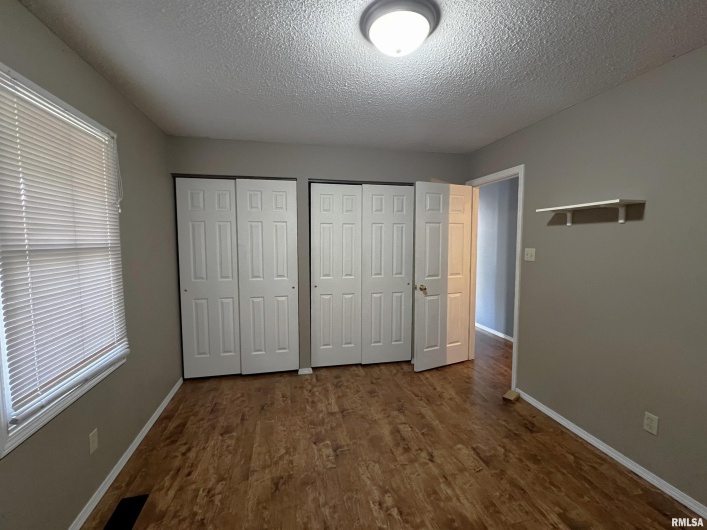 1202 Hadfield Street, Marion, Illinois 62959, 3 Bedrooms Bedrooms, 0 ,2 BathroomsBathrooms,Residential,For Sale,Hadfield,0,RMAQC4266903