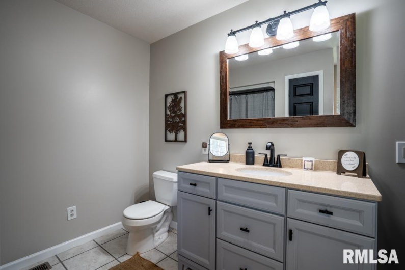 700 Legacy Drive, Herrin, Illinois 62948, 3 Bedrooms Bedrooms, 0 ,2 BathroomsBathrooms,Residential,For Sale,Legacy,0,RMAQC4264769