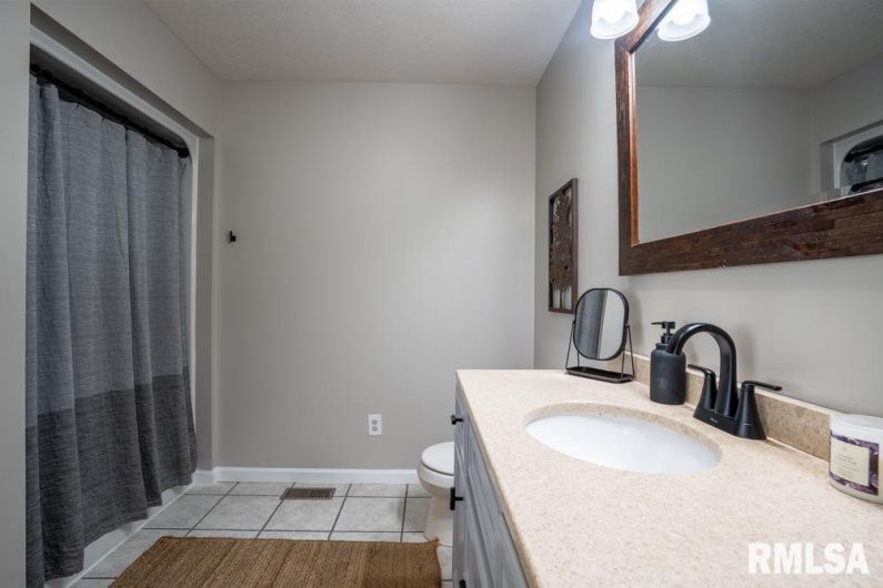 700 Legacy Drive, Herrin, Illinois 62948, 3 Bedrooms Bedrooms, 0 ,2 BathroomsBathrooms,Residential,For Sale,Legacy,0,RMAQC4264769