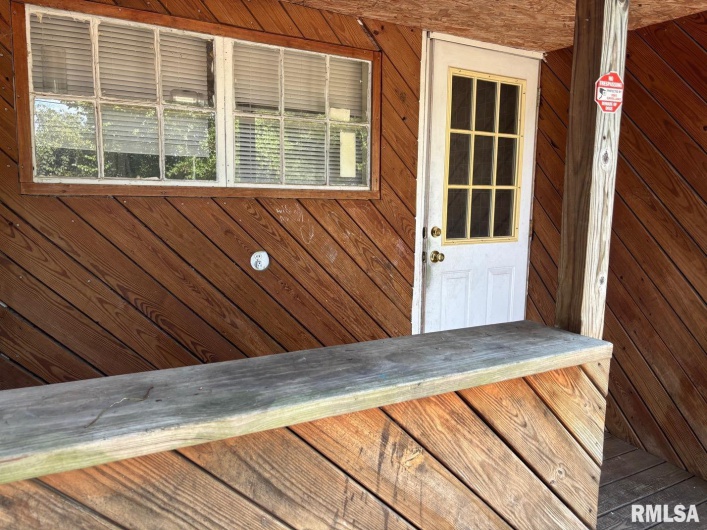 314 HESTER Street, Carbondale, Illinois 62901, 4 Bedrooms Bedrooms, 0 ,2 BathroomsBathrooms,Residential,For Sale,HESTER,0,RMAEB459522