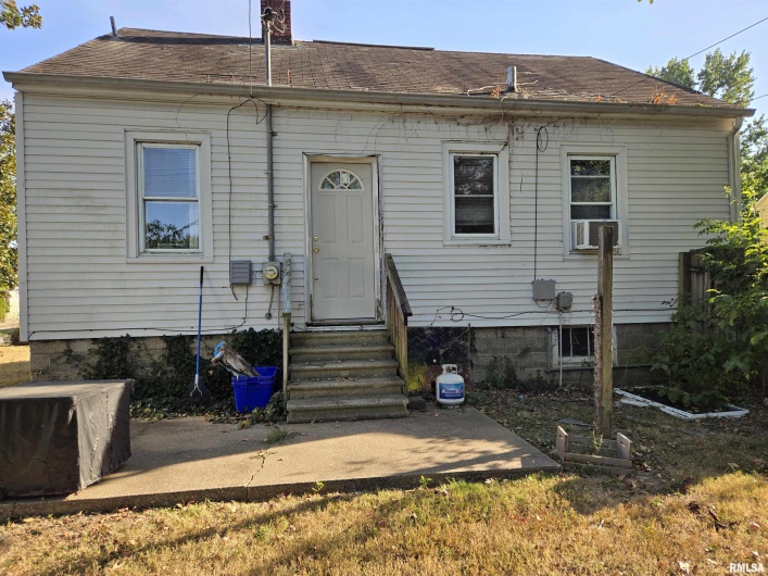 1110 Walkup Street, Carbondale, Illinois 62901, 2 Bedrooms Bedrooms, 0 ,2 BathroomsBathrooms,Residential,For Sale,Walkup,0,RMAEB459531
