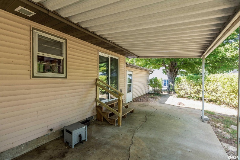 113 Belinda Drive, Marion, Illinois 62959-4910, 3 Bedrooms Bedrooms, 0 ,2 BathroomsBathrooms,Residential,For Sale,Belinda,0,RMAEB459534