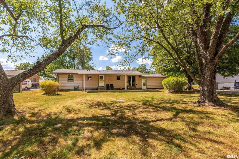 113 Belinda Drive, Marion, Illinois 62959-4910, 3 Bedrooms Bedrooms, 0 ,2 BathroomsBathrooms,Residential,For Sale,Belinda,0,RMAEB459534