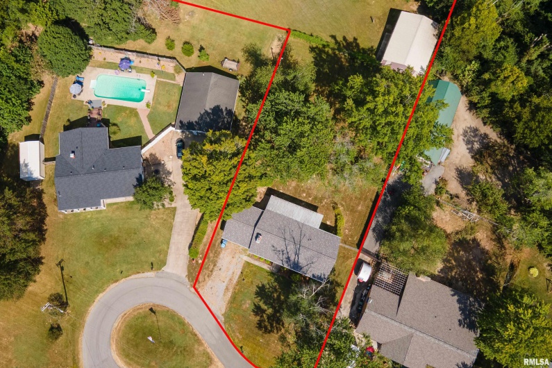 113 Belinda Drive, Marion, Illinois 62959-4910, 3 Bedrooms Bedrooms, 0 ,2 BathroomsBathrooms,Residential,For Sale,Belinda,0,RMAEB459534