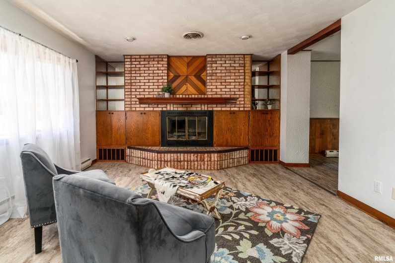 113 Belinda Drive, Marion, Illinois 62959-4910, 3 Bedrooms Bedrooms, 0 ,2 BathroomsBathrooms,Residential,For Sale,Belinda,0,RMAEB459534
