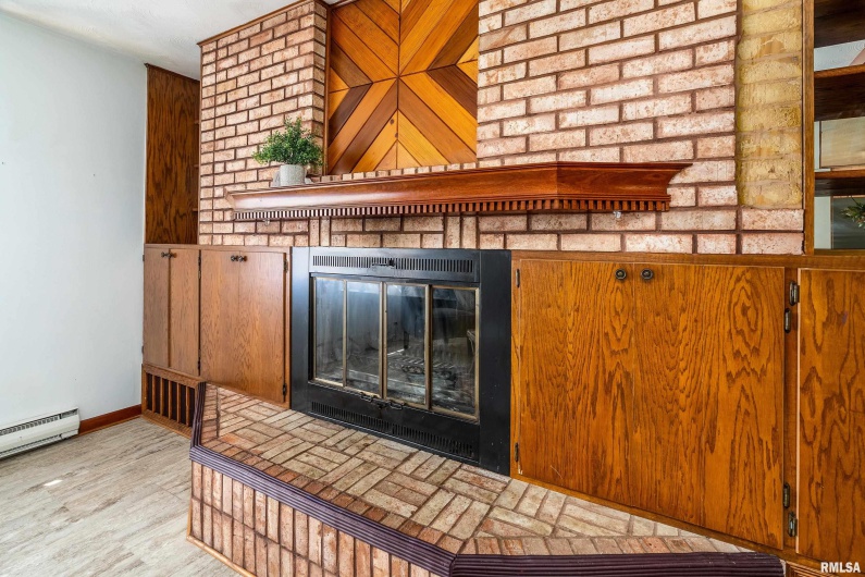 113 Belinda Drive, Marion, Illinois 62959-4910, 3 Bedrooms Bedrooms, 0 ,2 BathroomsBathrooms,Residential,For Sale,Belinda,0,RMAEB459534
