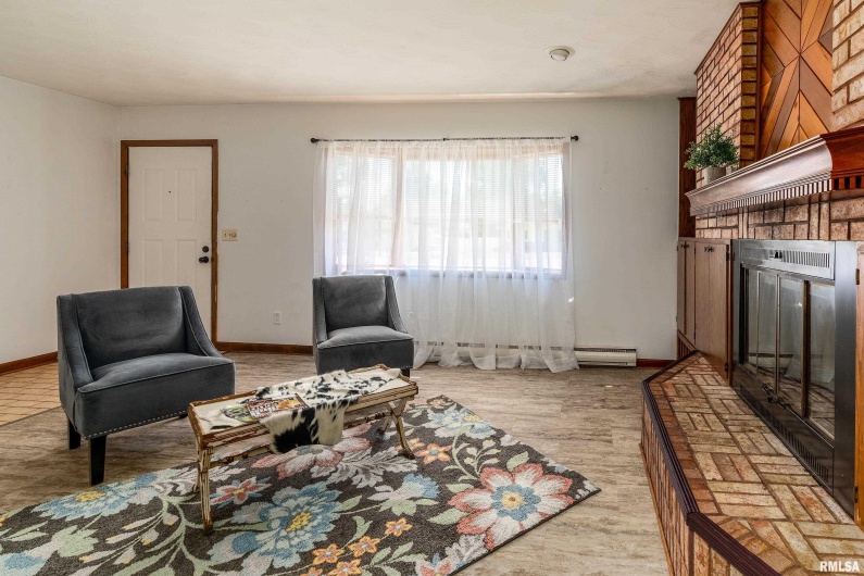 113 Belinda Drive, Marion, Illinois 62959-4910, 3 Bedrooms Bedrooms, 0 ,2 BathroomsBathrooms,Residential,For Sale,Belinda,0,RMAEB459534