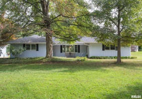 192 AMBER Lane, Carbondale, Illinois 62902, 4 Bedrooms Bedrooms, 0 ,2 BathroomsBathrooms,Residential,For Sale,AMBER,0,RMAQC4266925