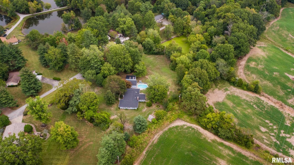 192 AMBER Lane, Carbondale, Illinois 62902, 4 Bedrooms Bedrooms, 0 ,2 BathroomsBathrooms,Residential,For Sale,AMBER,0,RMAQC4266925