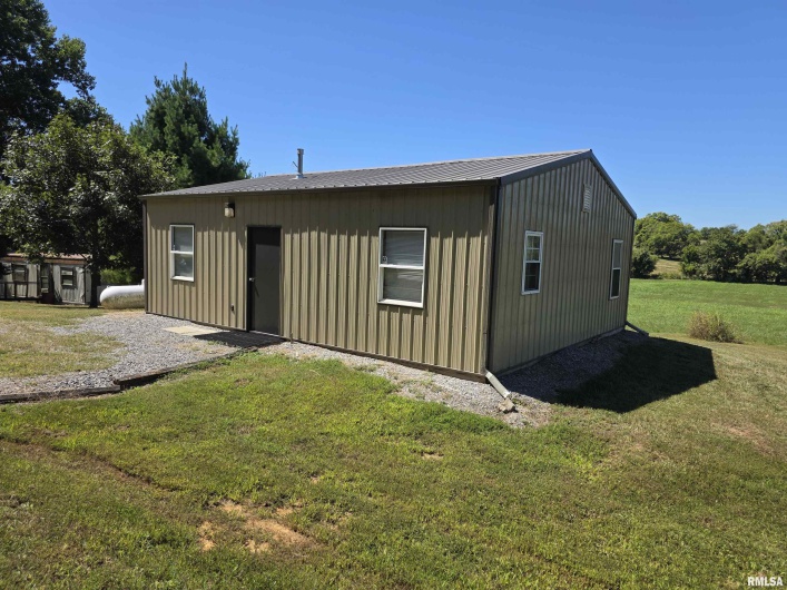 28 SIMPSON Lane, Elizabethtown, Illinois 62931, 2 Bedrooms Bedrooms, 0 ,0,Residential,For Sale,SIMPSON,0,RMAQC4266926