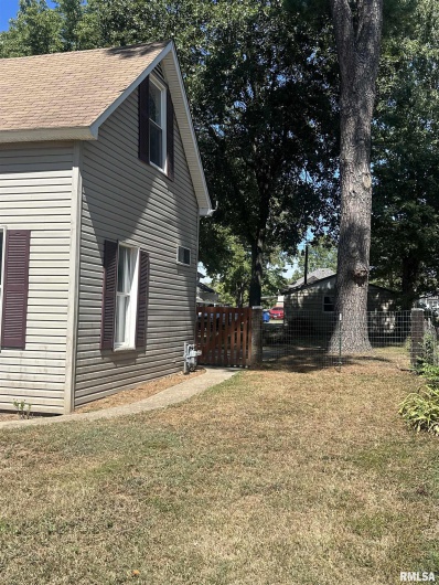 310 ALMOND Street, Percy, Illinois 62272, 2 Bedrooms Bedrooms, 0 ,1 BathroomBathrooms,Residential,For Sale,ALMOND,0,RMAEB459544