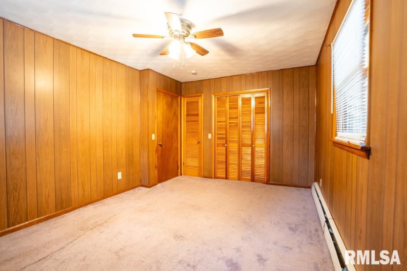 208 SYCAMORE Street, Elkville, Illinois 62932, 2 Bedrooms Bedrooms, 0 ,2 BathroomsBathrooms,Residential,For Sale,SYCAMORE,0,RMAQC4266929