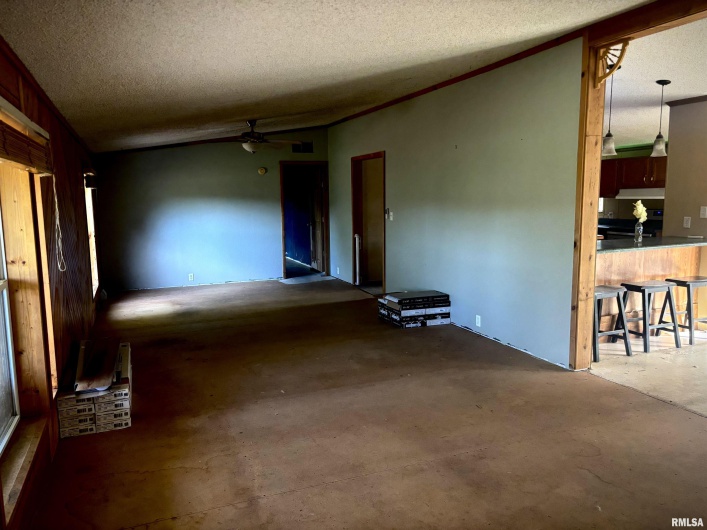 4295 Lick Creek Road, Buncombe, Illinois 62912, 3 Bedrooms Bedrooms, 0 ,2 BathroomsBathrooms,Residential,For Sale,Lick Creek,0,RMAQC4266931