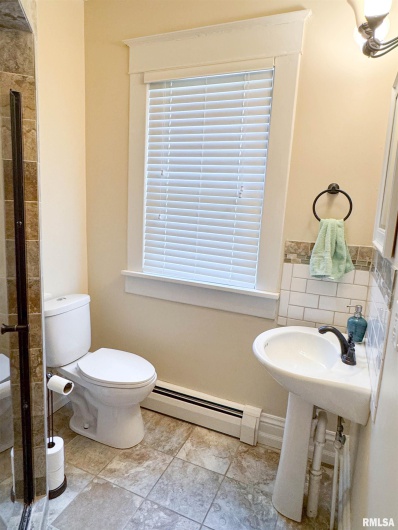 102 FRONT Street, Dongola, Illinois 62926, 5 Bedrooms Bedrooms, 0 ,3 BathroomsBathrooms,Residential,For Sale,FRONT,0,RMAEB459546