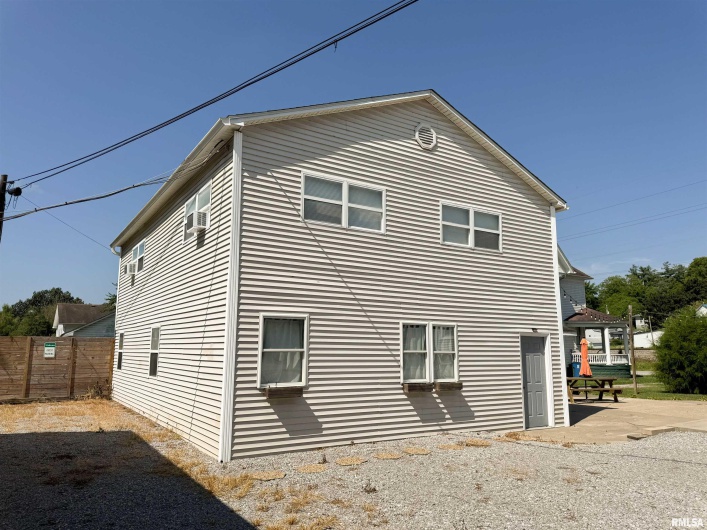 102 FRONT Street, Dongola, Illinois 62926, 5 Bedrooms Bedrooms, 0 ,3 BathroomsBathrooms,Residential,For Sale,FRONT,0,RMAEB459546